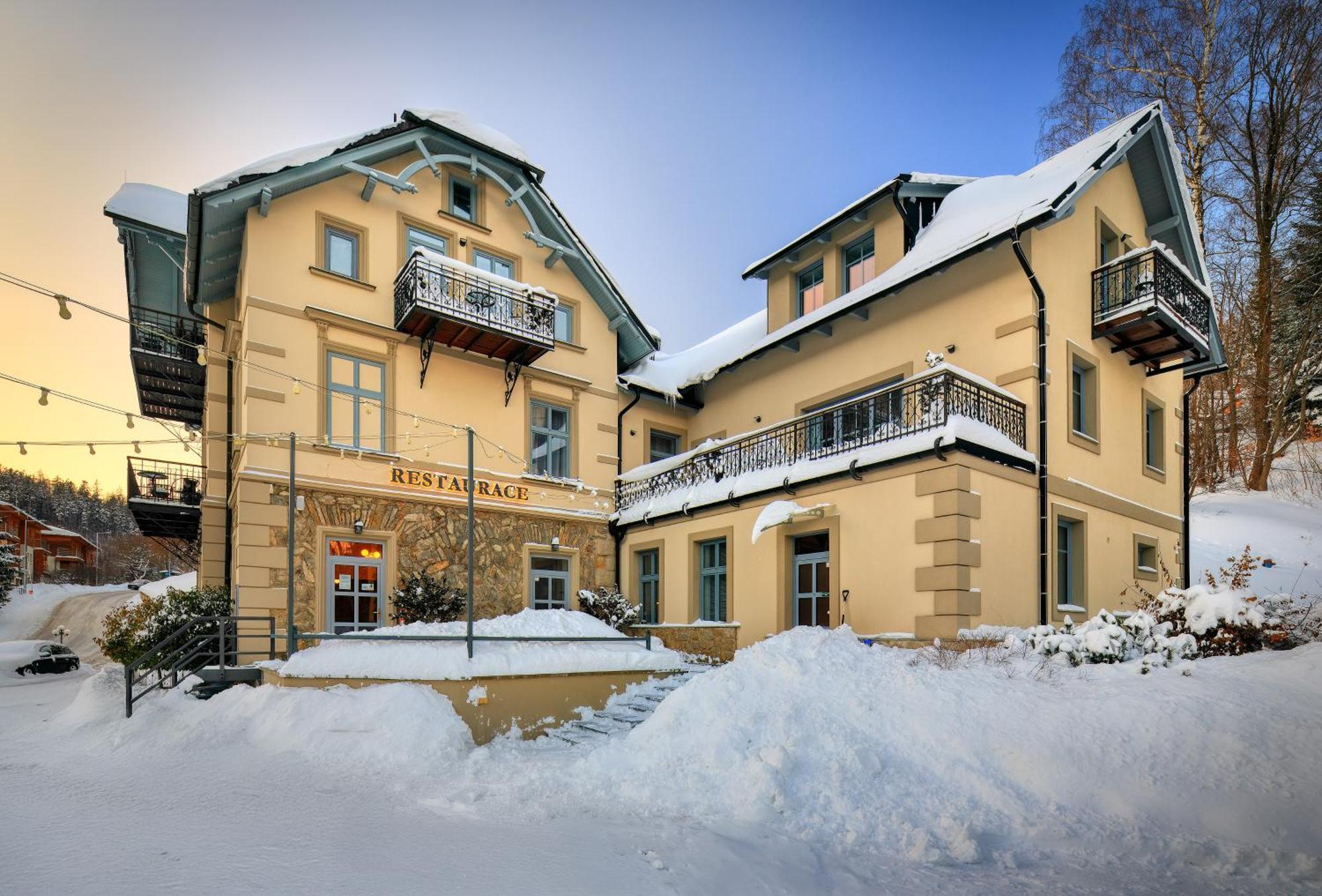 Hotel Vyhlídka Janské Lázně Exterior foto